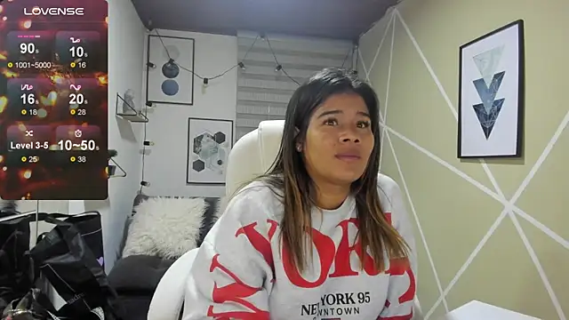 Snapshot of Enma__clark chatting on 5, 12, 2025 Enma clark online show from 5, 12, 2025