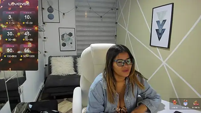 Snapshot of Enma__clark chatting on 23, 12, 2025 Enma clark online show from 23, 12, 2025