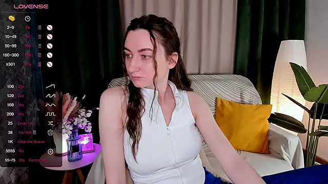 Snapshot of annacooleman chatting on 27, 4, 2026 annacooleman online show from 27, 4, 2026