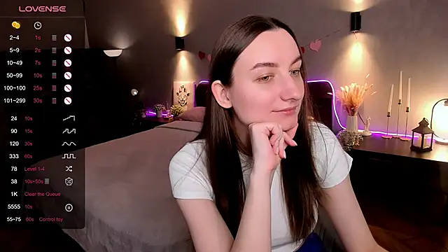 Snapshot of annacooleman chatting on 17, 5, 2026 annacooleman online show from 17, 5, 2026