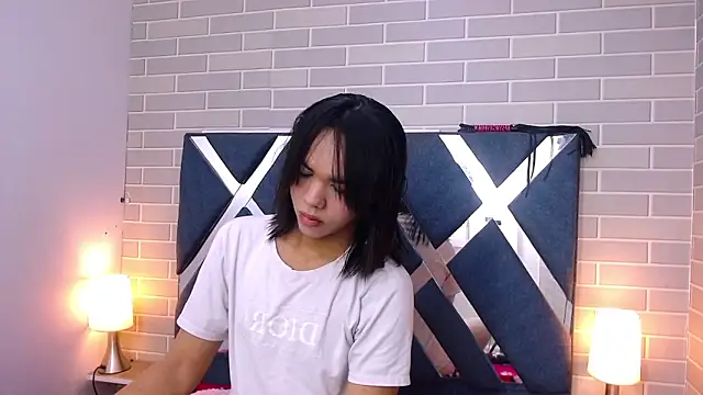 Snapshot of AndreaGil_ chatting on 15, 1, 2025 AndreaGil online show from 15, 1, 2025