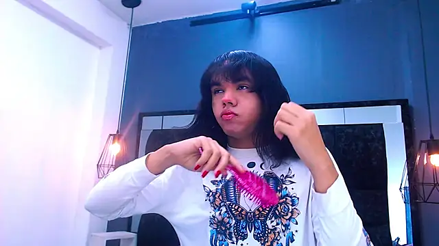 AndreaGil  online show from 18, 12, 2025