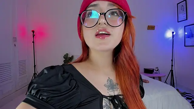 Snapshot of SweetJennaa chatting on 17, 1, 2025 SweetJennaa online show from 17, 1, 2025