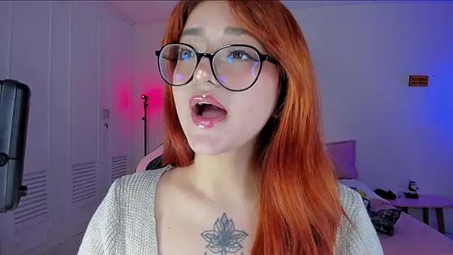 Snapshot of SweetJennaa chatting on 18, 1, 2025 SweetJennaa online show from 18, 1, 2025