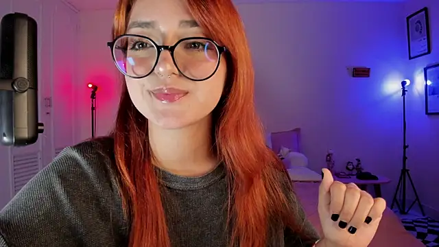 Snapshot of SweetJennaa chatting on 1, 2, 2025 SweetJennaa online show from 1, 2, 2025