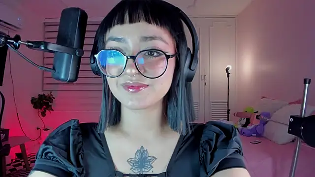 Snapshot of SweetJennaa chatting on 16, 3, 2025 SweetJennaa online show from 16, 3, 2025