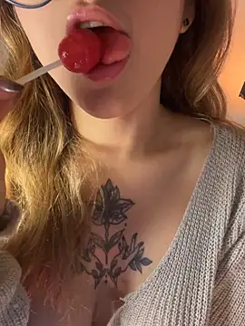 Snapshot of SweetJennaa chatting on 12, 2, 2026 SweetJennaa online show from 12, 2, 2026