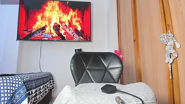 lily evil online show from 27, 4, 2026