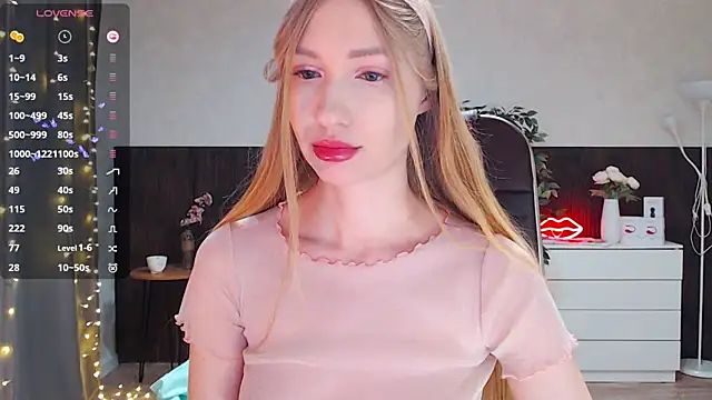 Snapshot of Cutie_Annie chatting on 26, 2, 2025 Cutie Annie online show from 26, 2, 2025