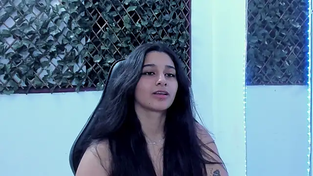Snapshot of Megan_Whitte chatting on 21, 1, 2025 Megan Whitte online show from 21, 1, 2025