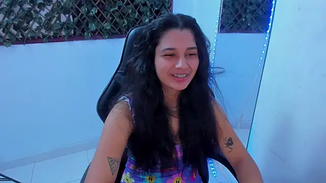 Snapshot of Megan_Whitte chatting on 4, 3, 2025 Megan Whitte online show from 4, 3, 2025