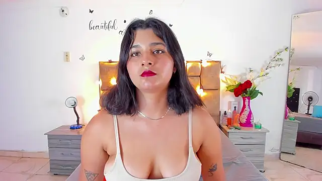 Snapshot of Megan_Whitte chatting on 23, 9, 2025 Megan Whitte online show from 23, 9, 2025