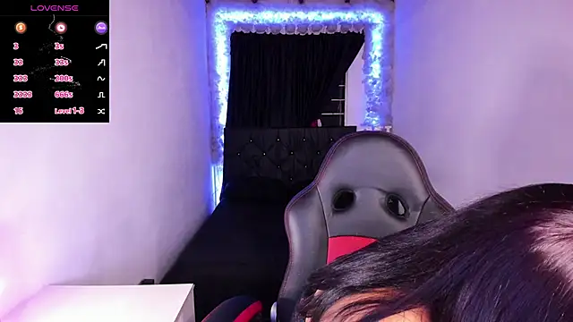 Snapshot of Mariana_Hasper_ chatting on 13, 12, 2024 Mariana Hasper  online show from 13, 12, 2024