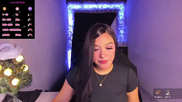 Snapshot of Mariana_Hasper_ chatting on 5, 1, 2025 Mariana Hasper  online show from 5, 1, 2025