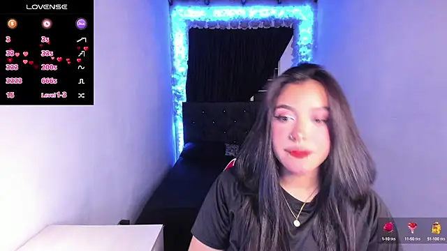 Snapshot of Mariana_Hasper_ chatting on 5, 3, 2025 Mariana Hasper  online show from 5, 3, 2025