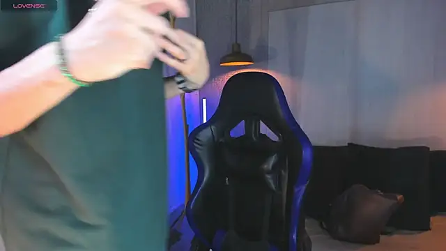 VladHellsing4 online show from 30, 6, 2026