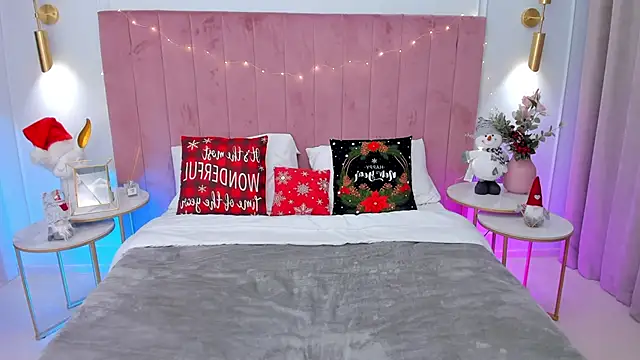 Snapshot of MilaVoxx chatting on 23, 12, 2024 MilaVoxx online show from 23, 12, 2024