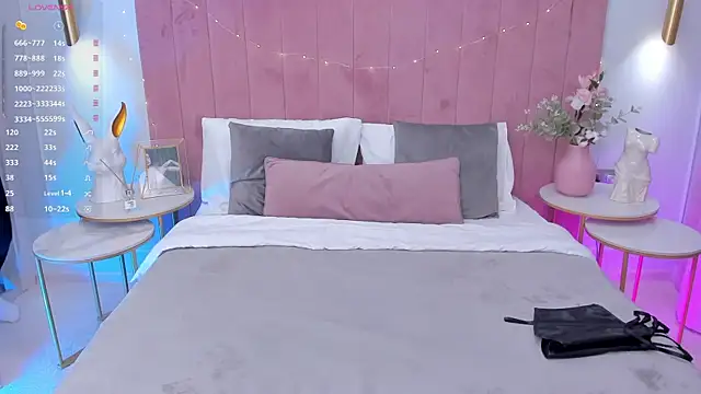 Snapshot of MilaVoxx chatting on 13, 3, 2025 MilaVoxx online show from 13, 3, 2025