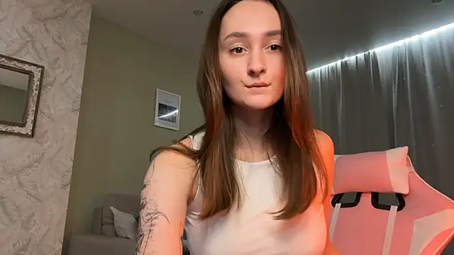 Snapshot of Eva_Eva_ chatting on 18, 12, 2024 Eva Eva online show from 18, 12, 2024