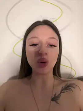 Kimsweet7 online show from 13, 2, 2025