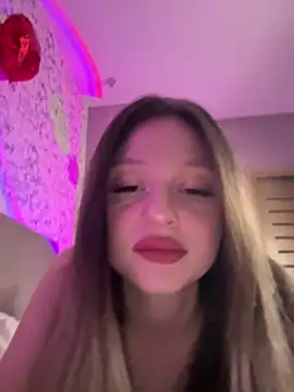 Kimsweet7 online show from 1, 3, 2025