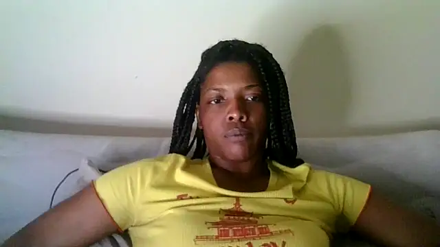 Snapshot of CaramelGoddessxoxo chatting on 13, 5, 2026 CaramelGoddessxoxo online show from 13, 5, 2026