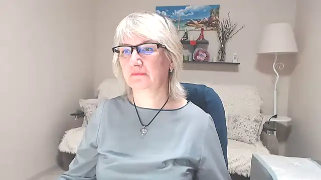 Snapshot of FleurMays chatting on 5, 6, 2026 FleurMays online show from 5, 6, 2026
