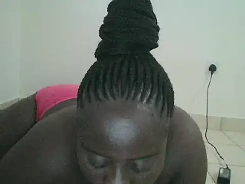 Snapshot of Hotwife8 chatting on 8, 12, 2024 Hotwife8 online show from 8, 12, 2024