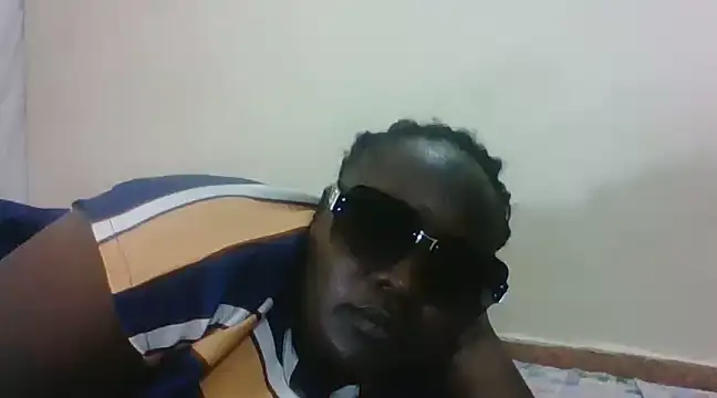 Snapshot of Hotwife8 chatting on 10, 2, 2025 Hotwife8 online show from 10, 2, 2025