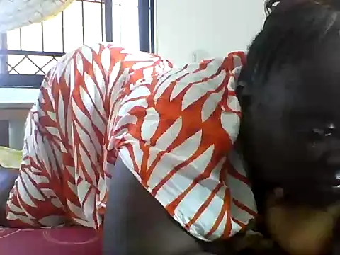 Snapshot of Hotwife8 chatting on 2, 12, 2025 Hotwife8 online show from 2, 12, 2025