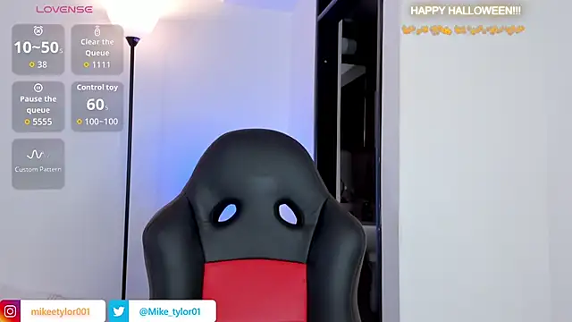 Snapshot of mike_tylor01 chatting on 29, 10, 2025 mike tylor01 online show from 29, 10, 2025