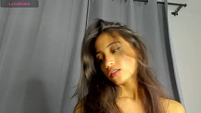 Loren parissi online show from 20, 3, 2026