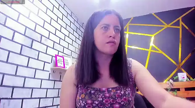 Snapshot of kathina_giraldo chatting on 30, 12, 2024 kathina giraldo online show from 30, 12, 2024