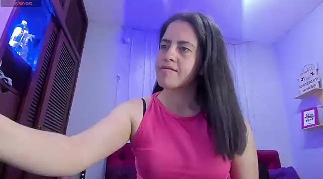 Snapshot of kathina_giraldo chatting on 16, 1, 2025 kathina giraldo online show from 16, 1, 2025