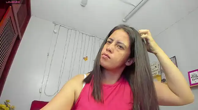 Snapshot of kathina_giraldo chatting on 12, 3, 2025 kathina giraldo online show from 12, 3, 2025