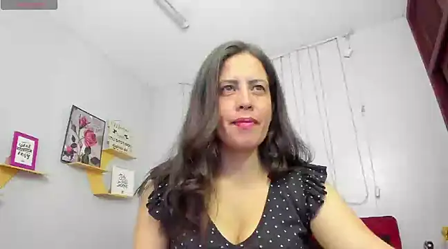 Snapshot of kathina_giraldo chatting on 21, 3, 2025 kathina giraldo online show from 21, 3, 2025