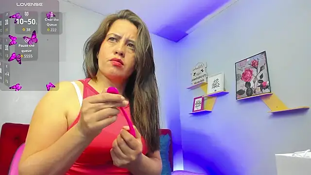 Snapshot of kathina_giraldo chatting on 26, 10, 2025 kathina giraldo online show from 26, 10, 2025