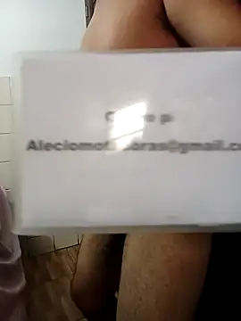 Snapshot of lele9457 chatting on 14, 10, 2025 lele9457 online show from 14, 10, 2025