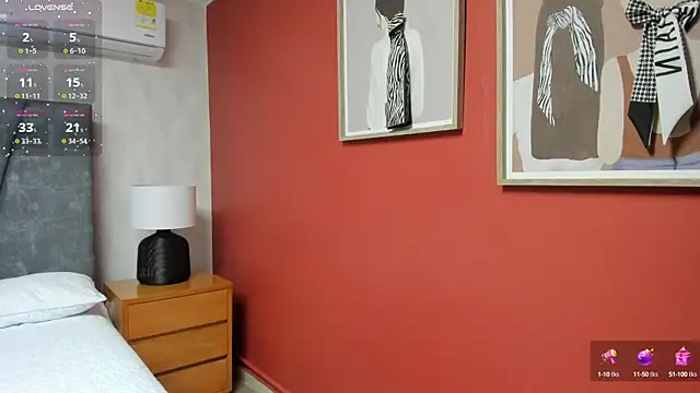 Snapshot of Ada__lee_ chatting on 2, 10, 2025 Ada lee online show from 2, 10, 2025