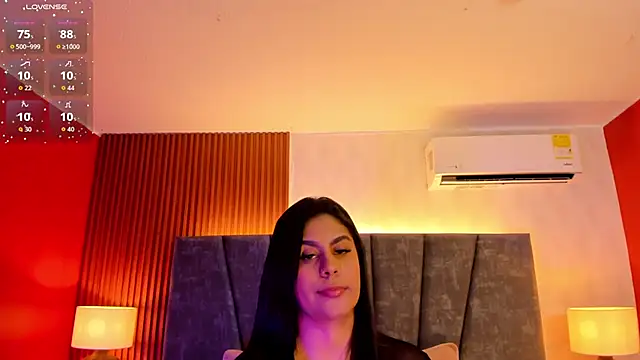 Snapshot of Ada__lee_ chatting on 30, 10, 2025 Ada lee online show from 30, 10, 2025