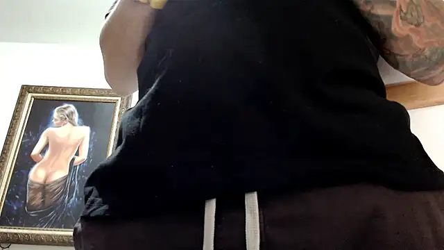 Snapshot of nicolay_74 chatting on 6, 10, 2025 nicolay 74 online show from 6, 10, 2025