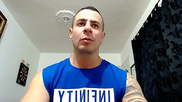 Snapshot of nicolay_74 chatting on 14, 11, 2025 nicolay 74 online show from 14, 11, 2025