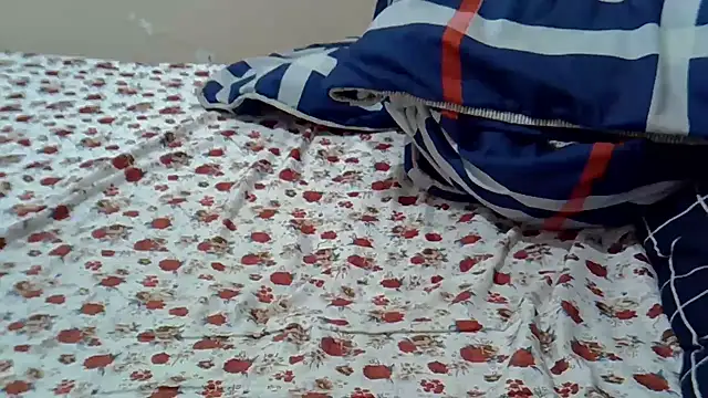 Snapshot of Just_Karu chatting on 4, 6, 2026 Just Karu online show from 4, 6, 2026