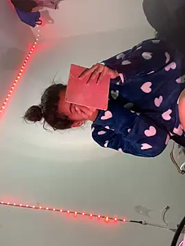 Snapshot of Bunny_bel chatting on 10, 2, 2025 Bunny bel online show from 10, 2, 2025