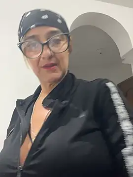 Snapshot of anastasia_and_jordan chatting on 20, 4, 2026 anastasia and jordan online show from 20, 4, 2026