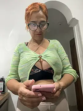 Snapshot of anastasia_and_jordan chatting on 14, 5, 2026 anastasia and jordan online show from 14, 5, 2026