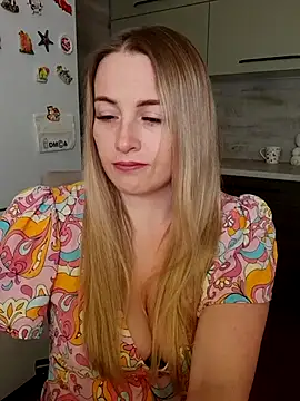 Cute Hot Alice online show from 8, 3, 2025