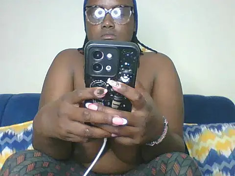 Snapshot of Montel_Montel_ chatting on 15, 11, 2025 Montel Montel online show from 15, 11, 2025