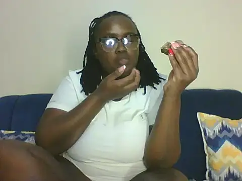 Snapshot of Montel_Montel_ chatting on 30, 11, 2025 Montel Montel online show from 30, 11, 2025