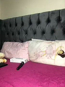 Snapshot of Anaelle24 chatting on 13, 5, 2026 Anaelle24 online show from 13, 5, 2026
